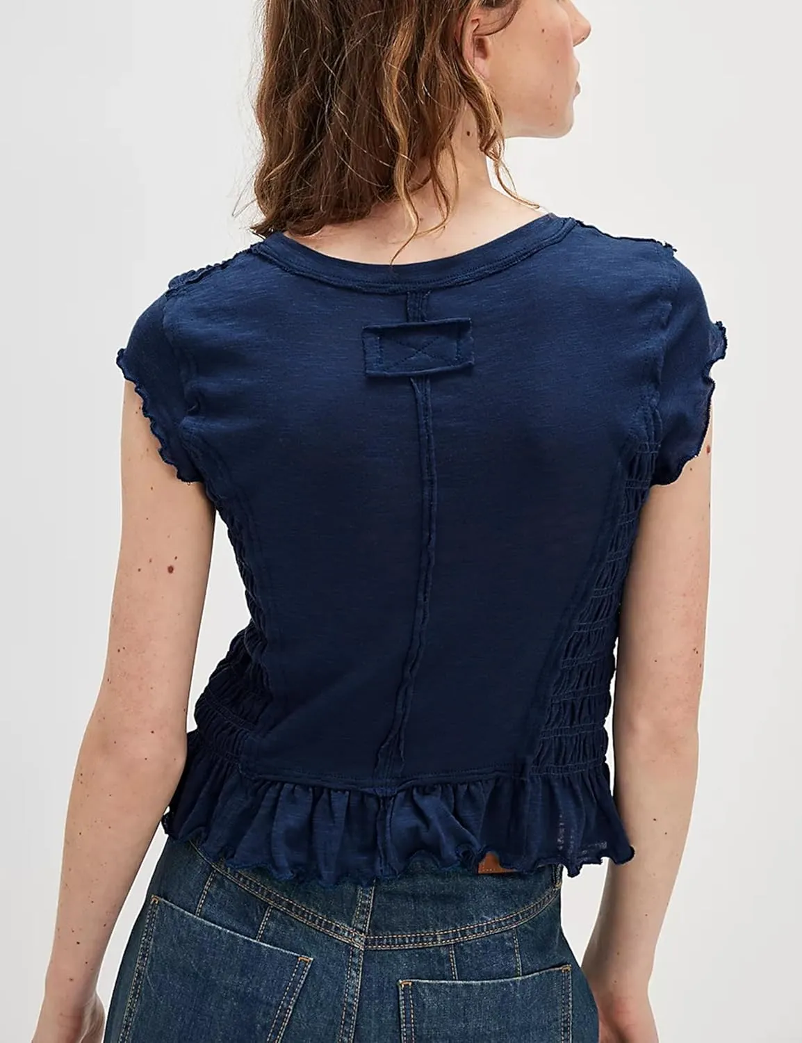 APAFES Womens Smocked Crop Tops Summer Peplum T-Shirts Cap Sleeve Crew Neck Workout Casual Tees