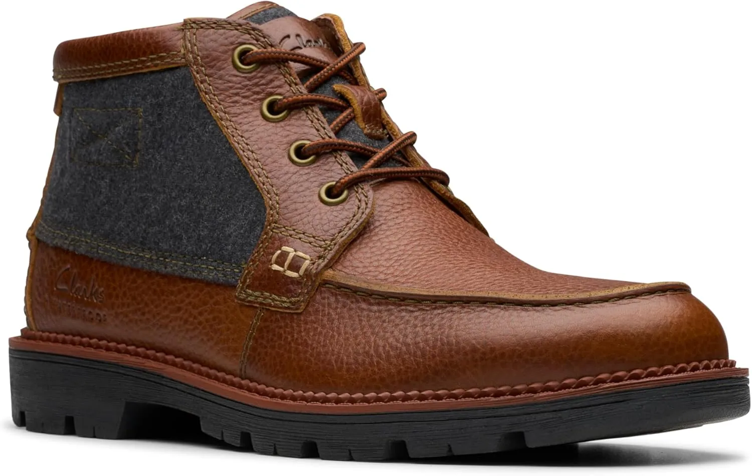 Clarks Mens MAPLEWALK MOC Padded Insole Leather Chukka Boots