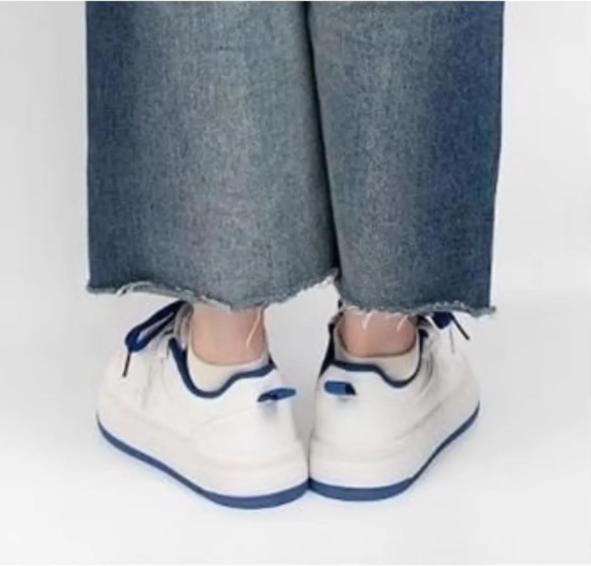 Cute Cloud Kicks Fashion Sneakers for Women and Teen Girls | Trendy White Platform Shoes with Pink/Blue Accent | Korean Style Streetwear