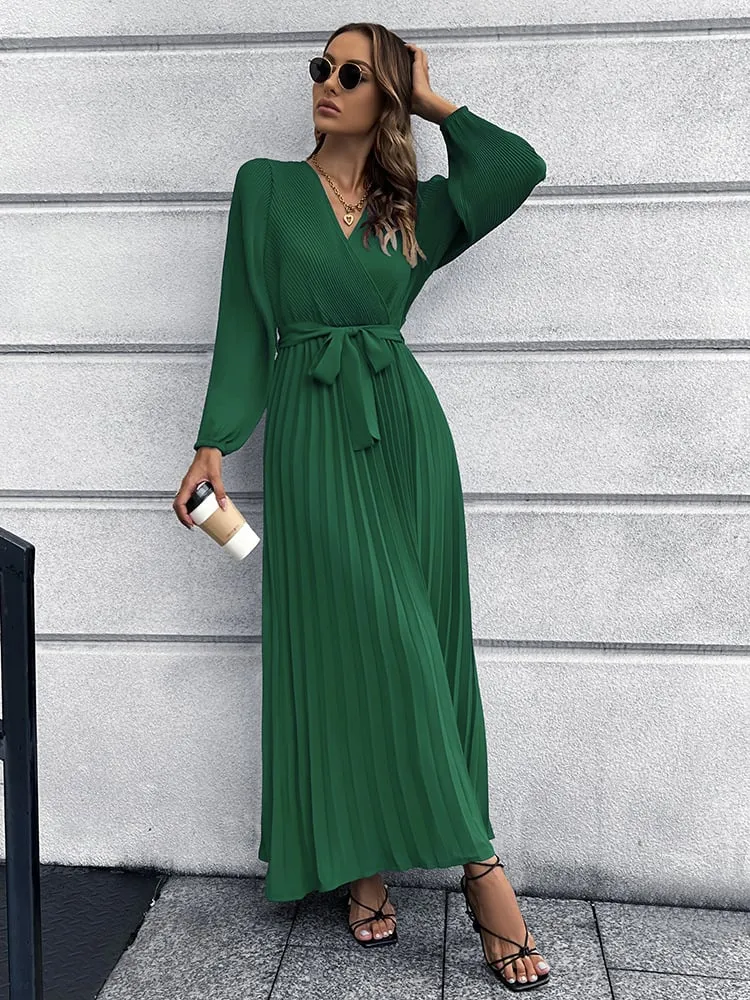 Elegant V-Neck Pleated A-Line Dress – Long Sleeve Mid-Length Design