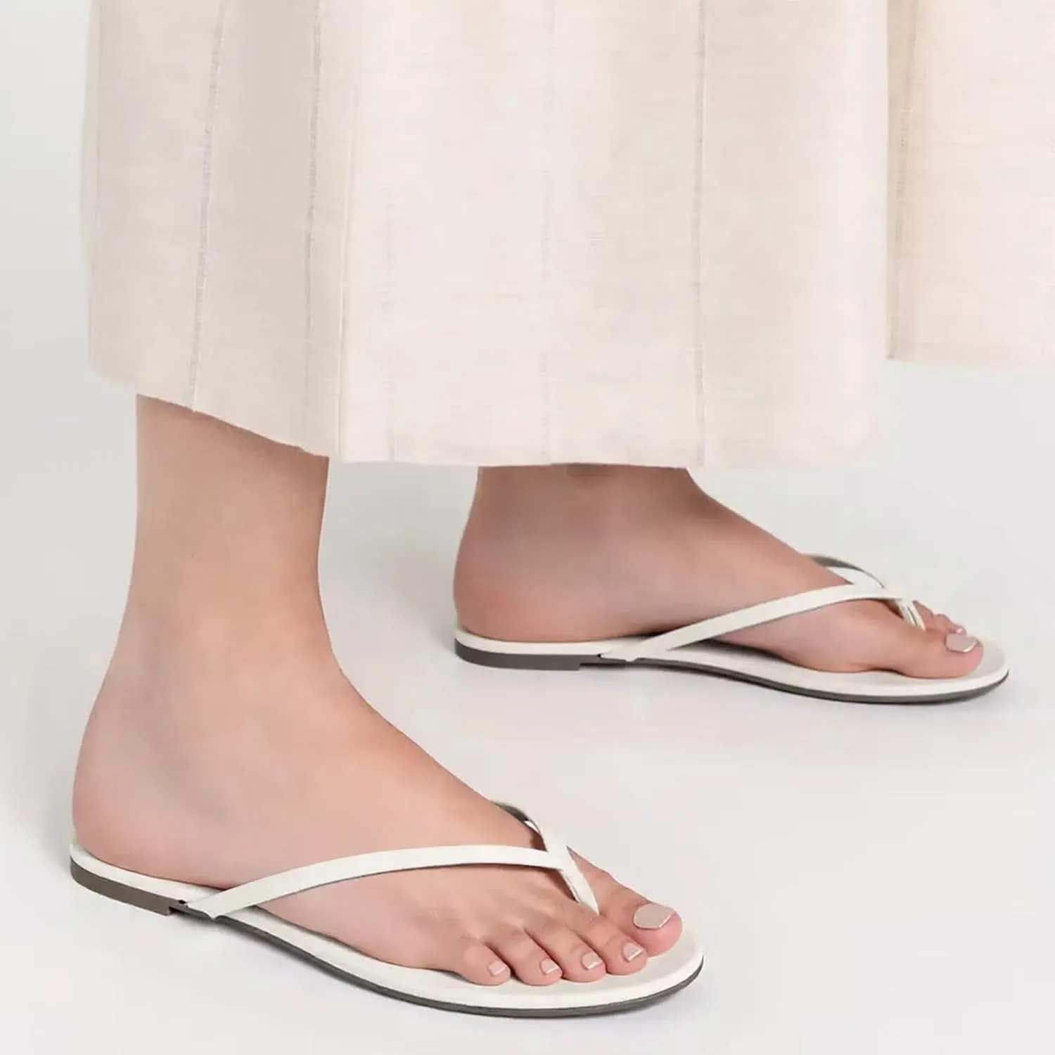 Flat Leather Flip Flops for Women, Comfortable Dressy Thong Sandals 2025 Summer and Spring Vacation Essentials, Chanclas Para Mujer