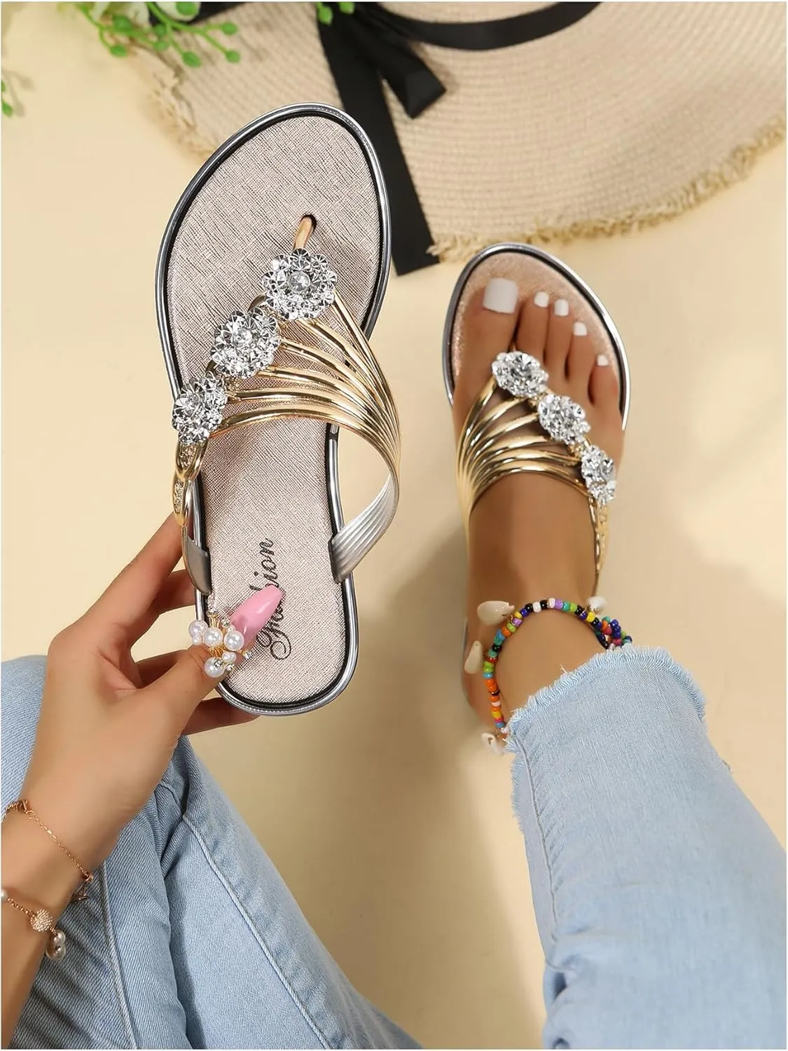 Floerns Women's Flat Sandals Flip Flop Sandals Summer Slip on Dressy Thong Sandal
