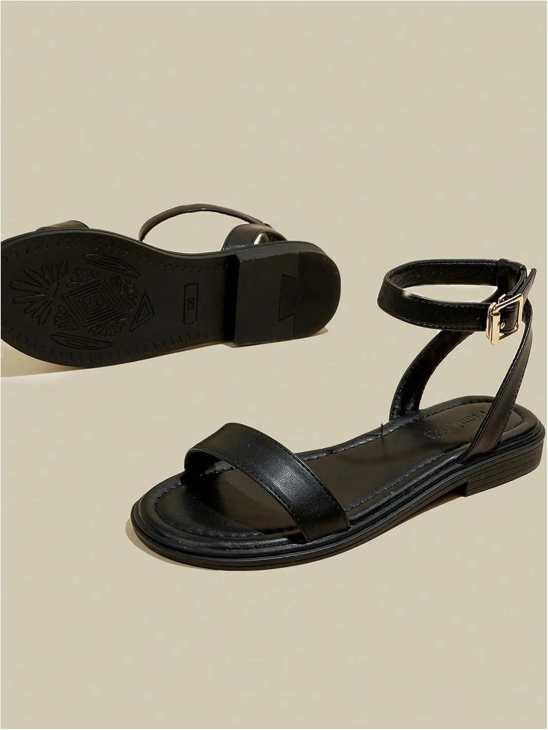 GORGLITTER Women's Ankle Strap Flat Sandals Strappy Open Toe Vacation Comfy Sandals Flats