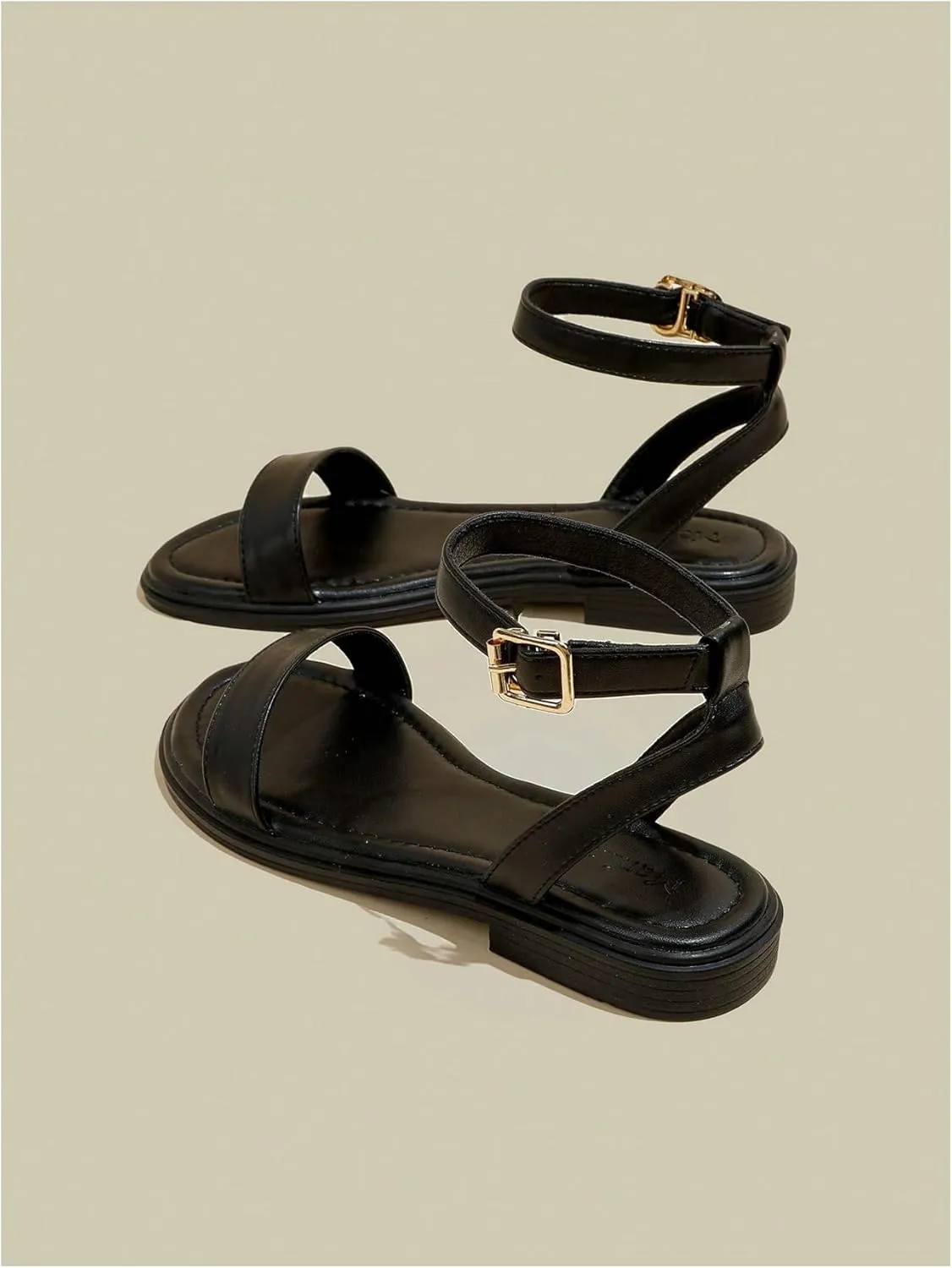 GORGLITTER Women's Ankle Strap Flat Sandals Strappy Open Toe Vacation Comfy Sandals Flats