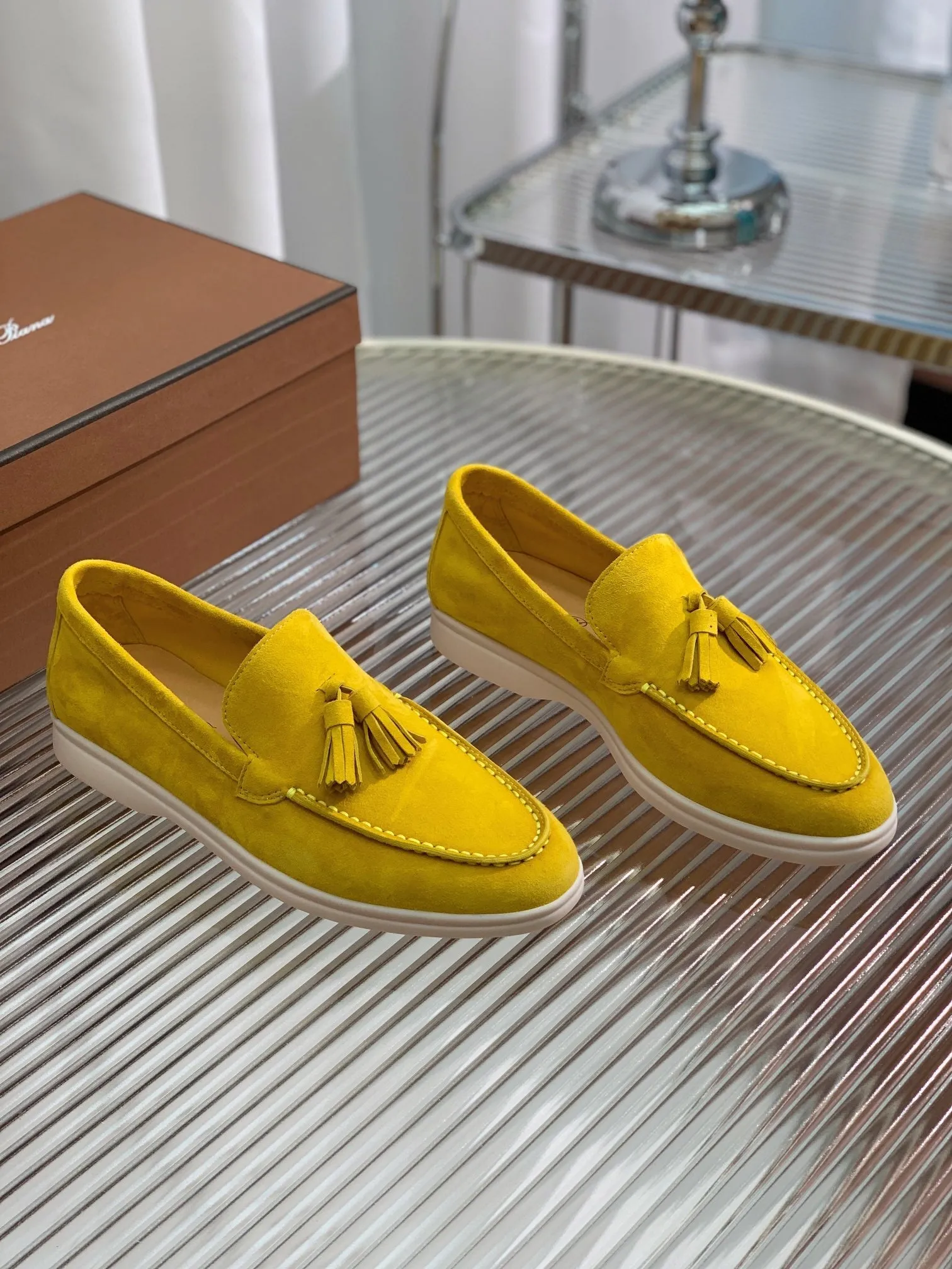 lp dot sole walk loafer yellow suede