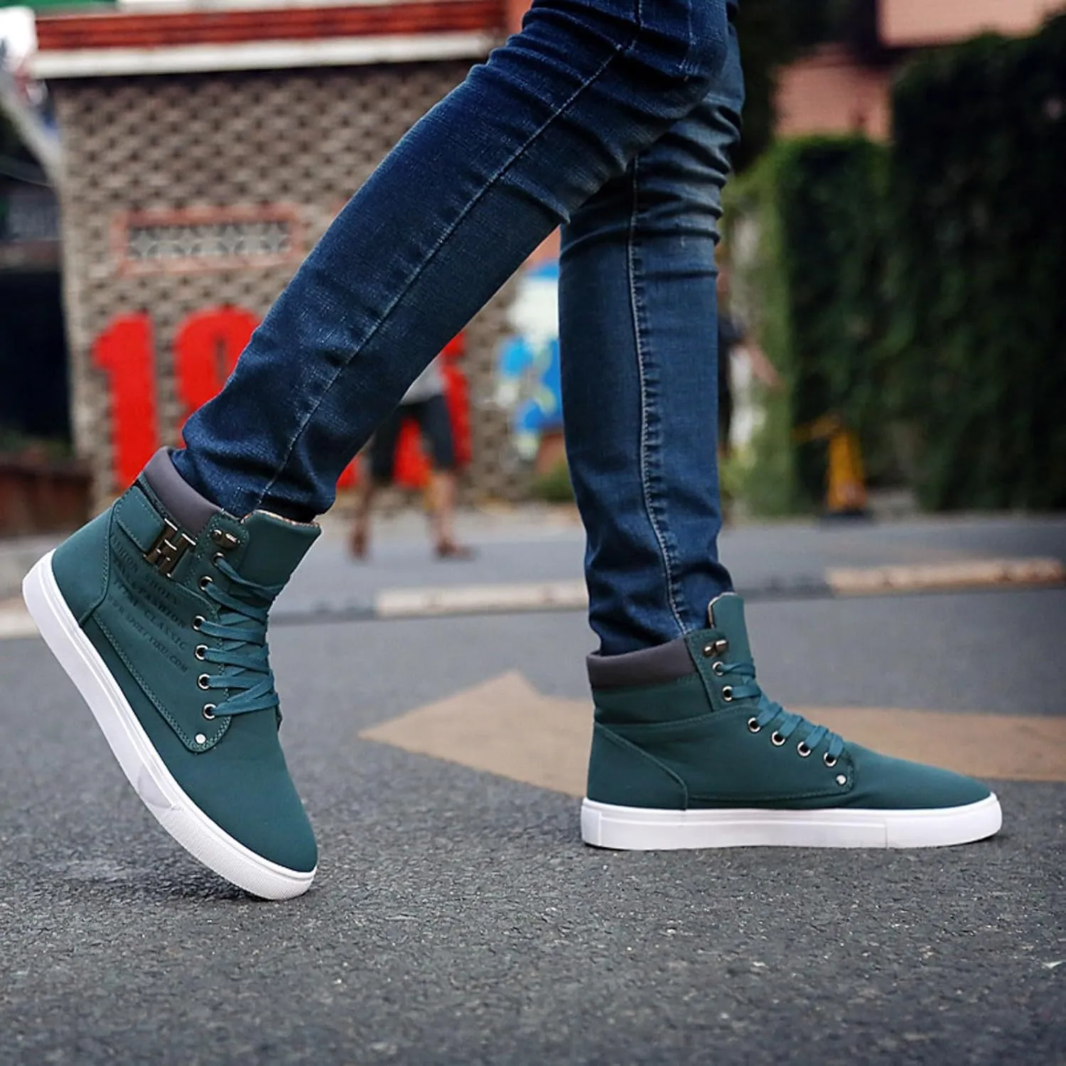 Men's High Top Sneakers Trendy Casual Canvas Sneakers for Men Lace Up Lightweight Walking Shoes British Style Skate Shoes