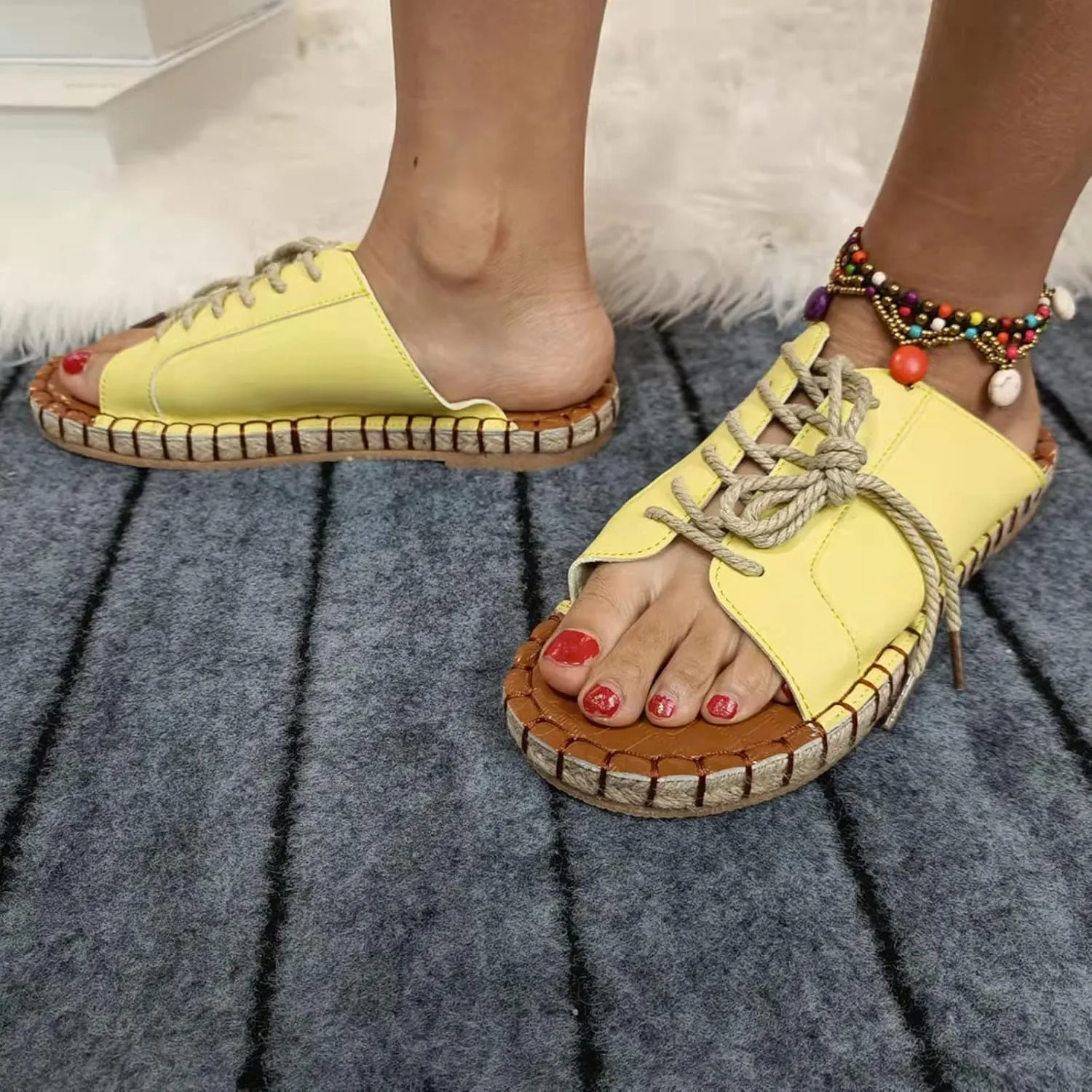 oiangi Beach Sandals for Women Flat Slippers Casual Summer Floral Print Open Toe Hemp Rope Straps Lace Up Platform Shoes Comfortable Slide Sandalias