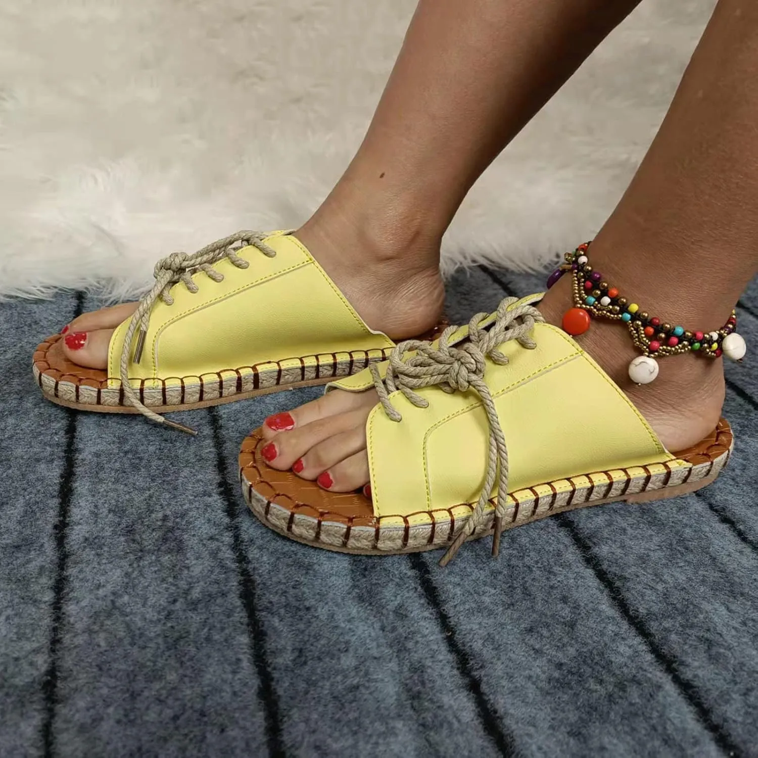oiangi Beach Sandals for Women Flat Slippers Casual Summer Floral Print Open Toe Hemp Rope Straps Lace Up Platform Shoes Comfortable Slide Sandalias