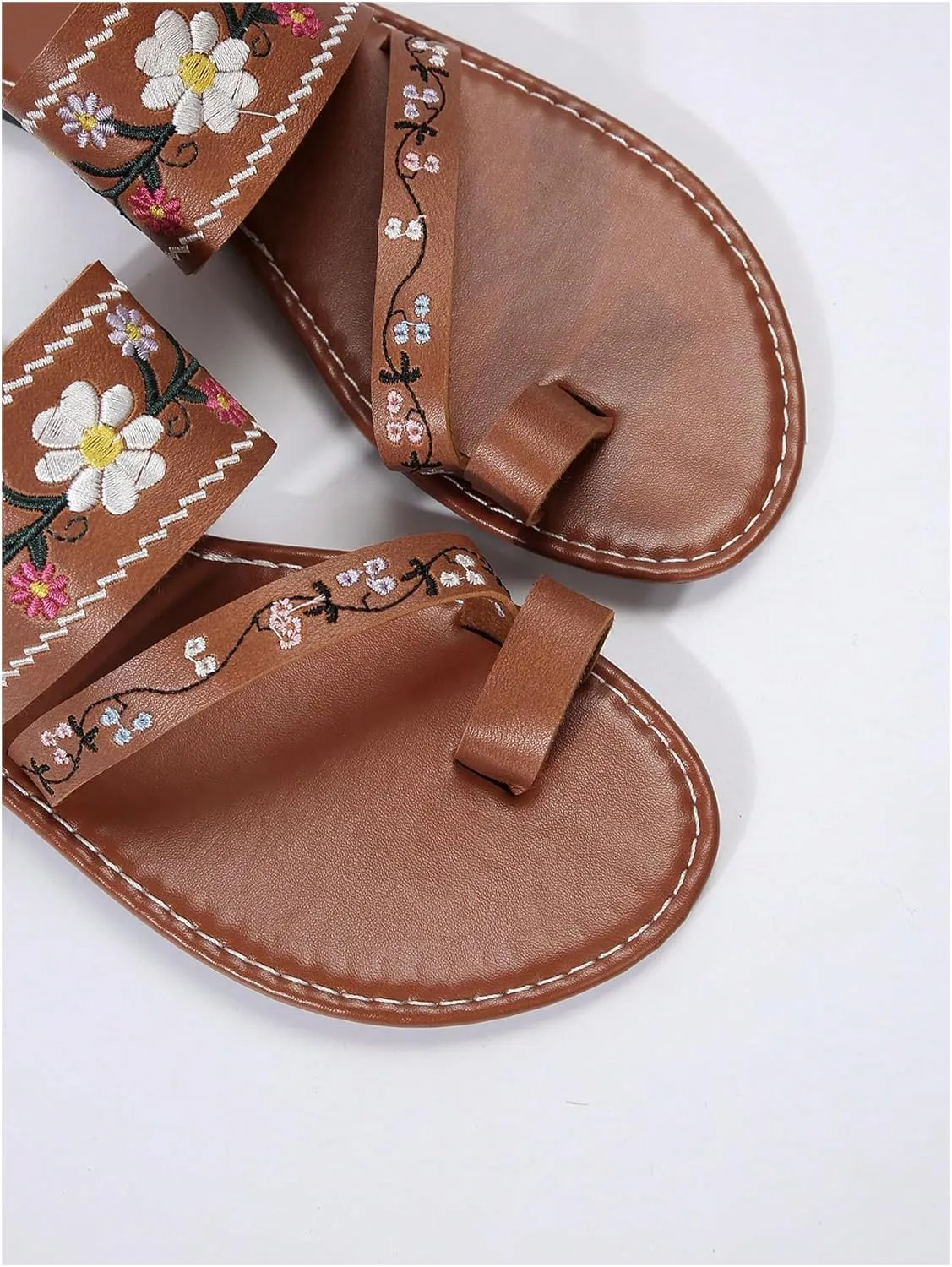 OYOANGLE Women's Boho Floral Embroidered Flat Sandals Toe Ring Leather Flip Flops Vacation Beach Thong Sandals