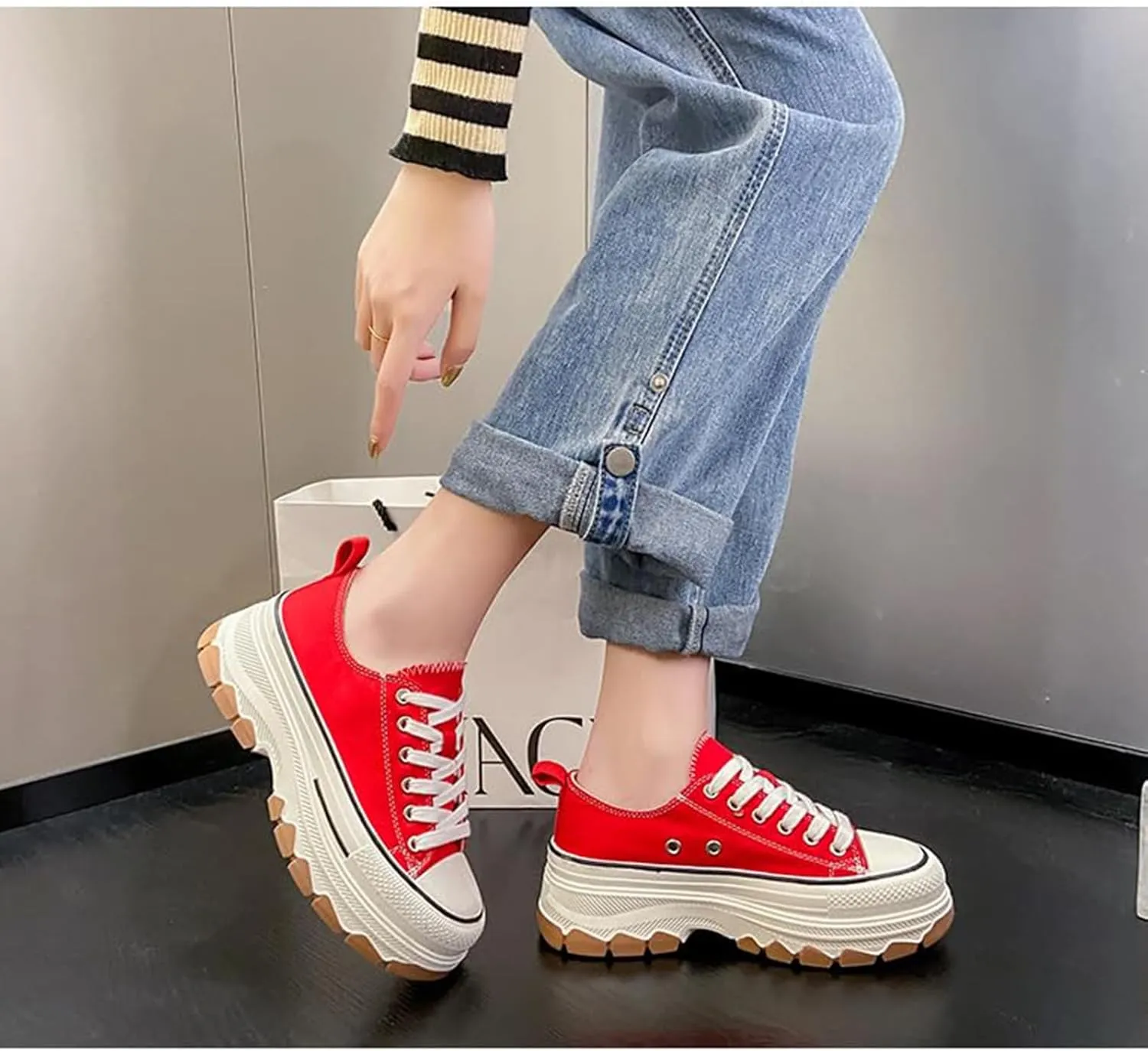 Platform Canvas Sneakers for Women Low Top Chunky Canvas Shoes Non Slip Preppy Shoes Breathable Fashion Sneakers