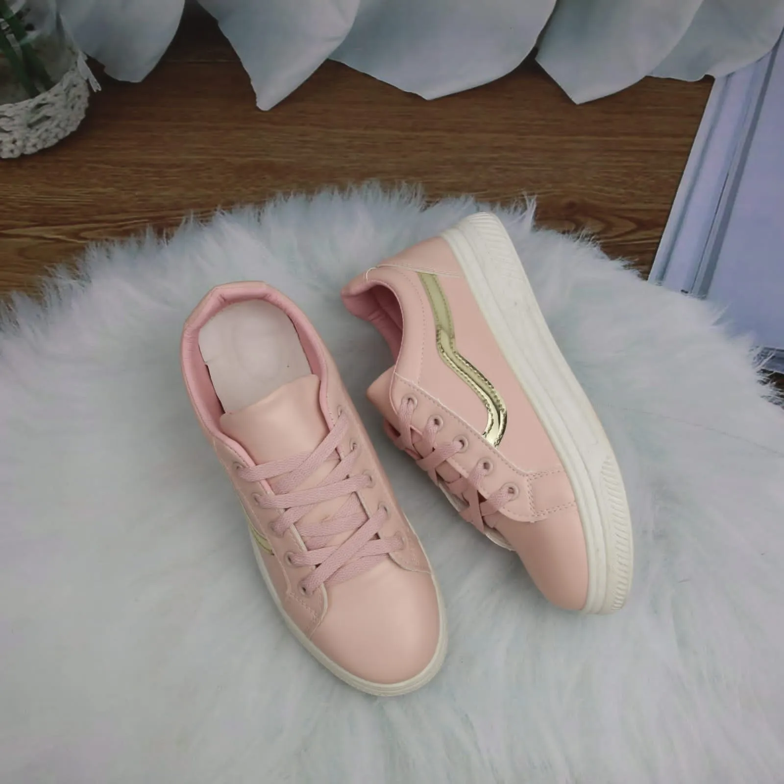 Queen sneakers
