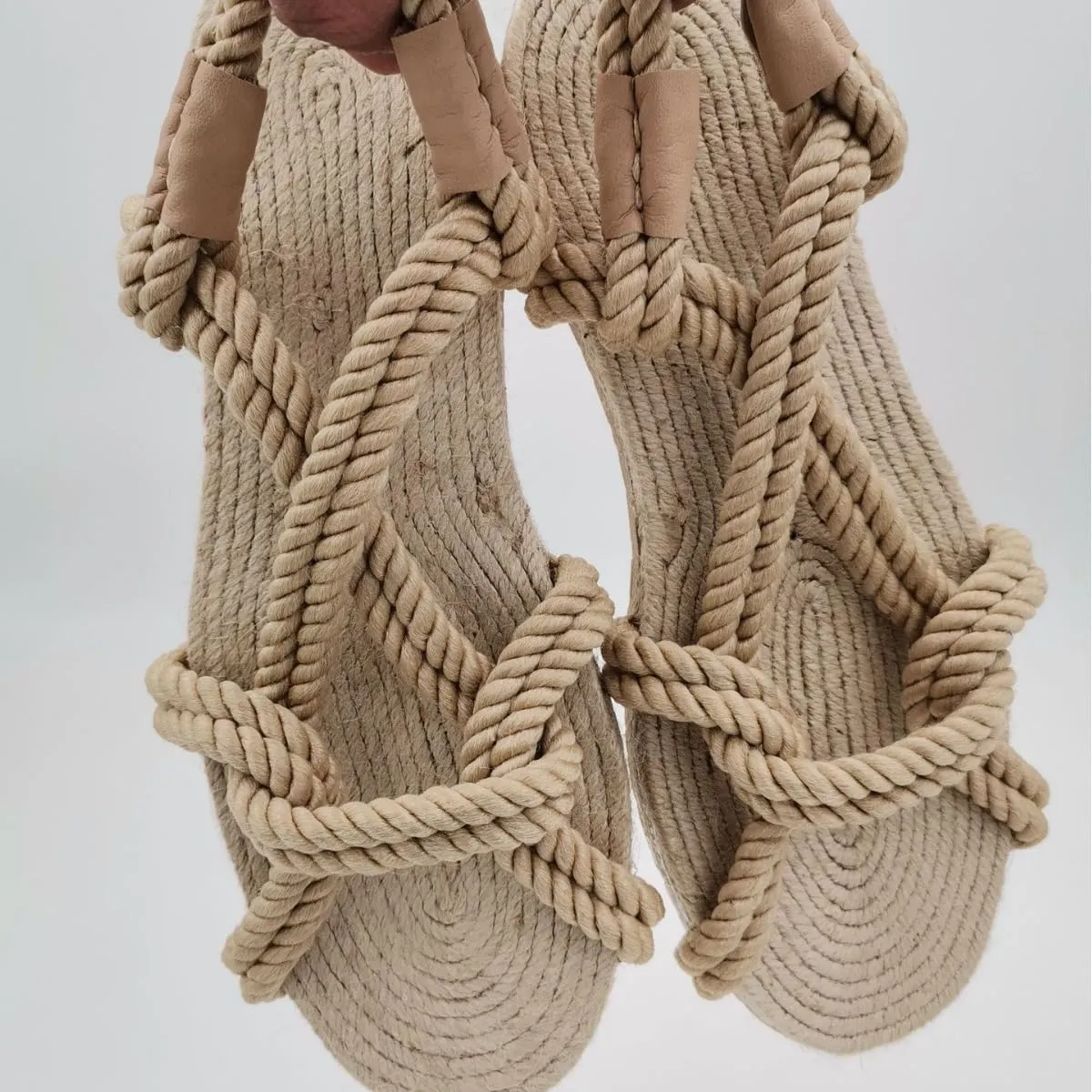 Rope Sandals for Women Braided Straw Sandals Crisscross Strappy Open Toe Summer Slide Beach Sandals Women Boho Flats
