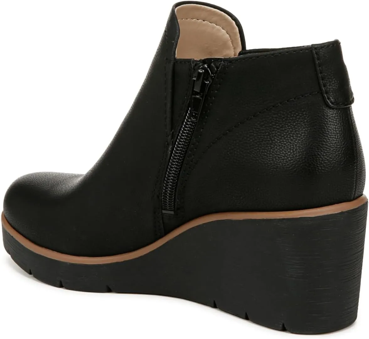 SOUL Naturalizer Women's Classic Ankle Boot
