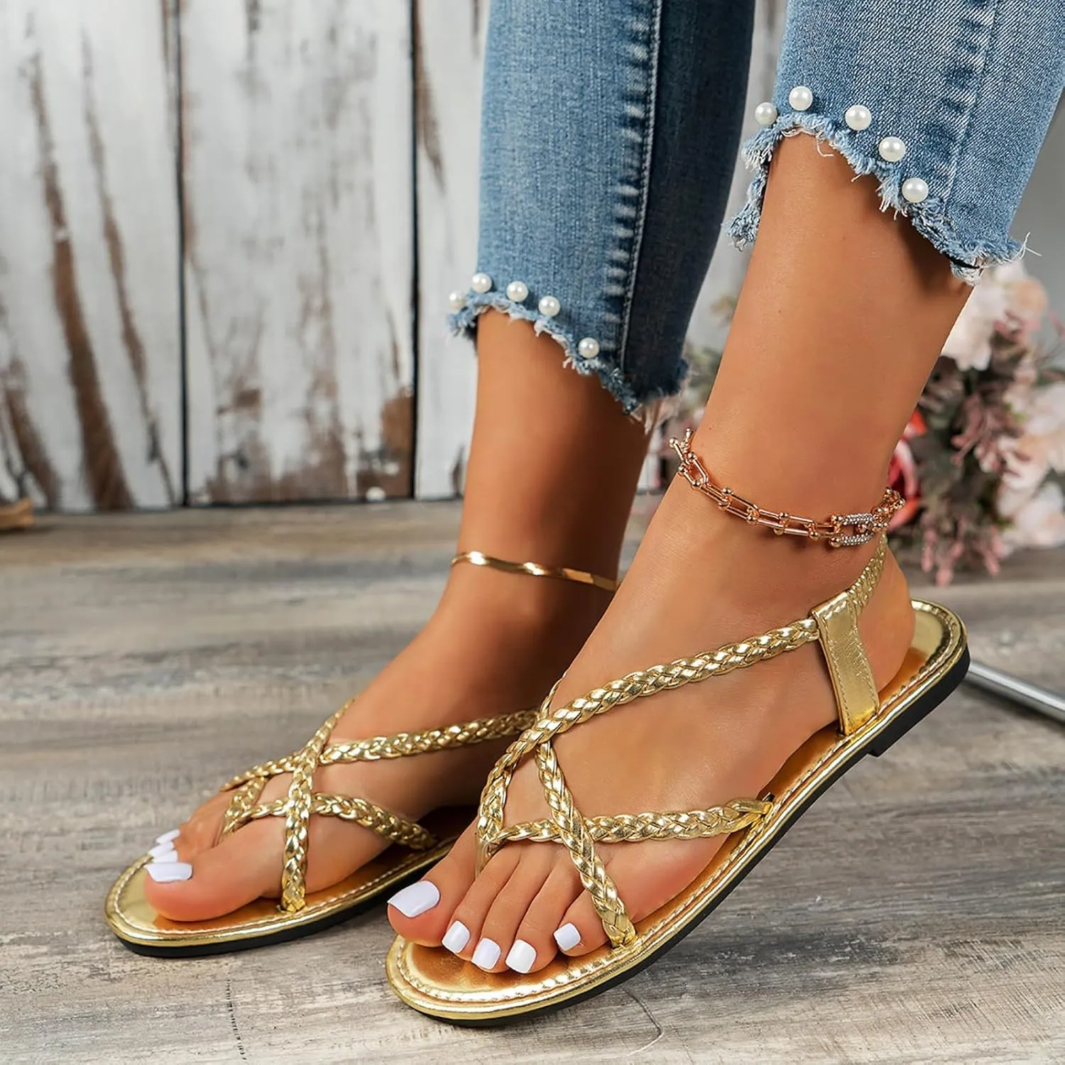 Summer Clip Toe Flat Sandals for Women,Open Toes Gladiator Slip On Elastic Strappy Slide Sandal Ladies Comfy Non-Slip Cushion Footbed Casual Shoes Beach Shoe for Travel Vacation Outdoor Indoor