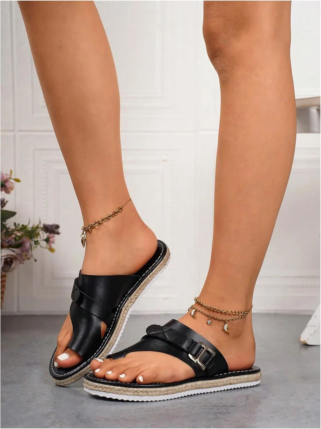 Verdusa Women's Ring Toe Buckle Flat Leather Sandals Summer Vacation Slip on Slippers