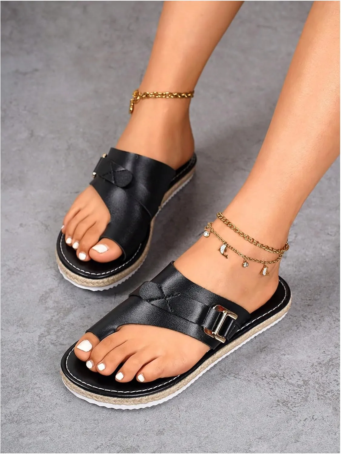 Verdusa Women's Ring Toe Buckle Flat Leather Sandals Summer Vacation Slip on Slippers