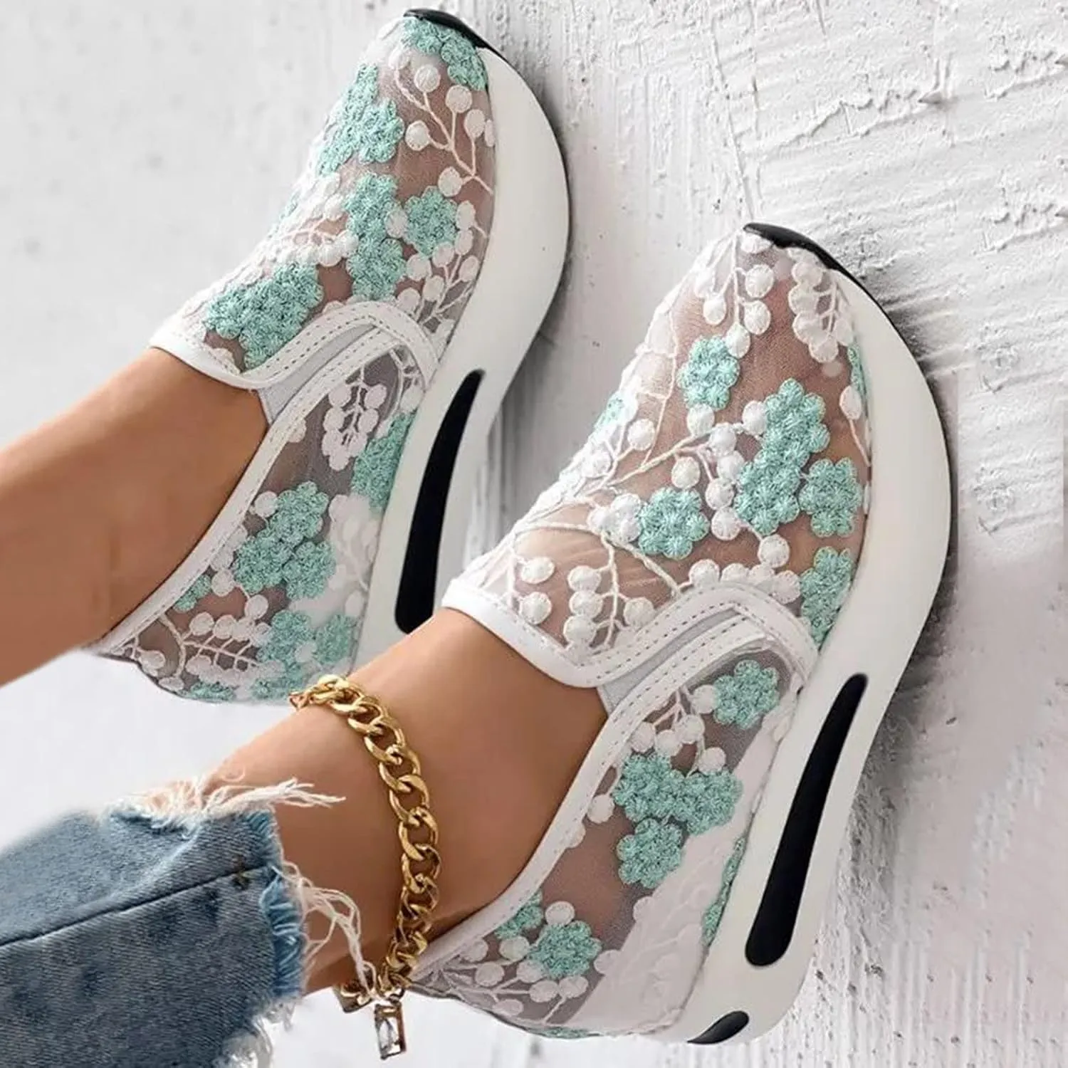 Women's Fashion Sneakers Mesh Floral Embroidery Platform Sneakers for Women 2024 Breathable Walking Shoes Comfortable Casual Wedge Slip On Work Shoes