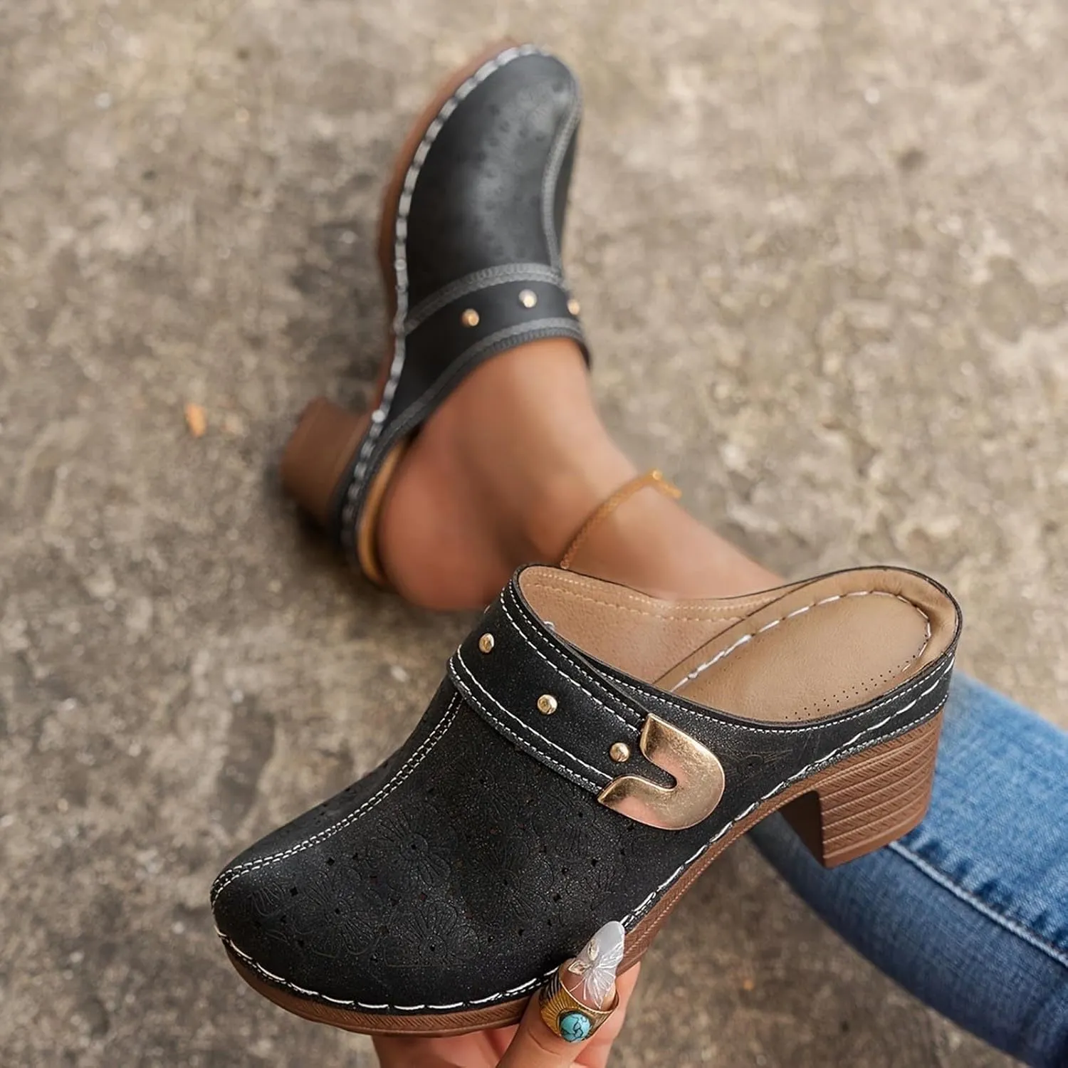 Women's Floral Cut Out Sandals,Closed Toe Chunky Heel Mules Fashionable Simple Comfortable Summer Stylish Footwear for Summer Vacation & Parties