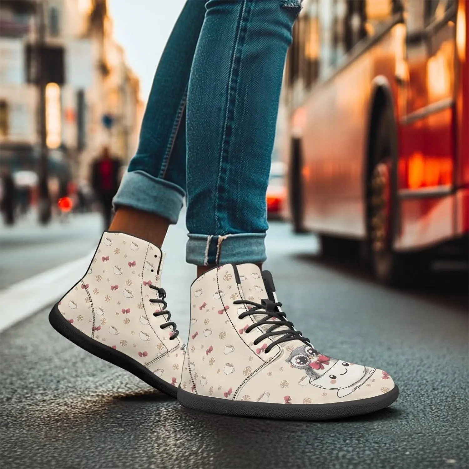 Women's High Top Sneakers Lace Up PU Leather Shoes with Flat Soles and Bandage, Fashionable Walking Shoes