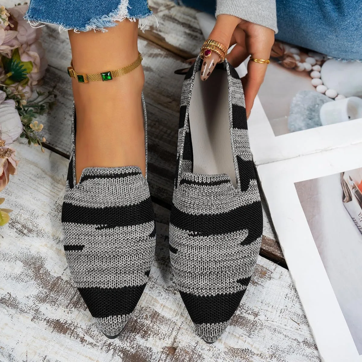 Women's Pointed Shoes Flat Shoes Woven Breathable Open Back Comfort Casual Formal Daily Wear Shoes
