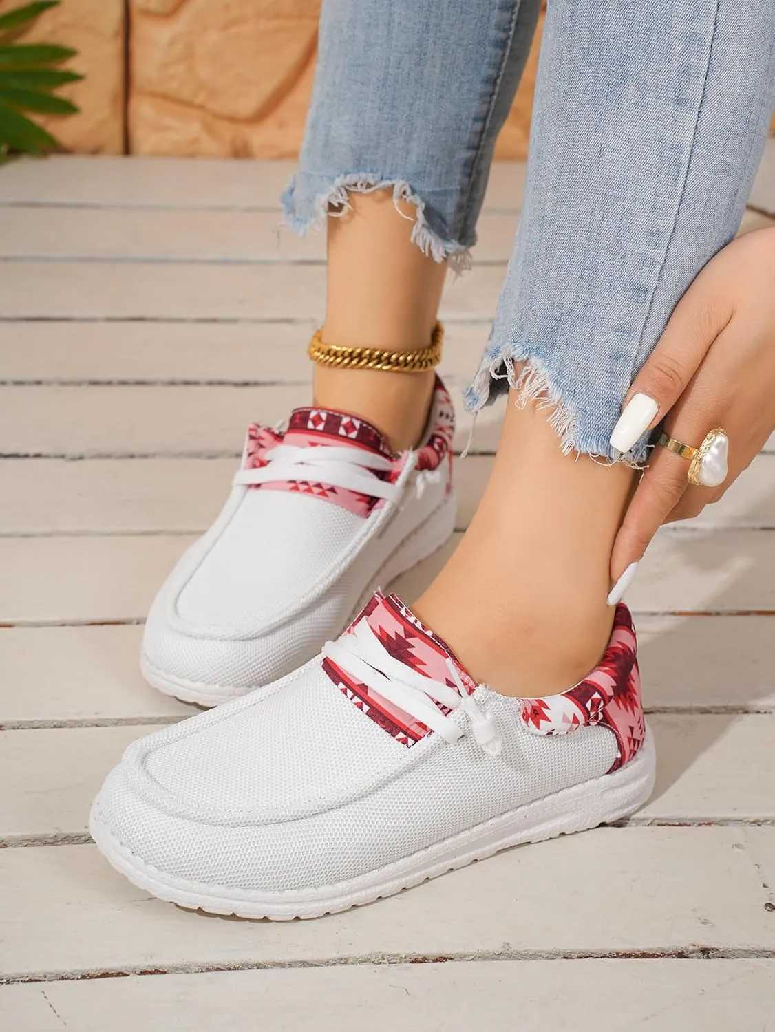 Women’s Slip-On Loafers, Geometric Pattern Casual Shoes, Lightweight Non-Slip Boat Deck Shoes with Comfortable Fit