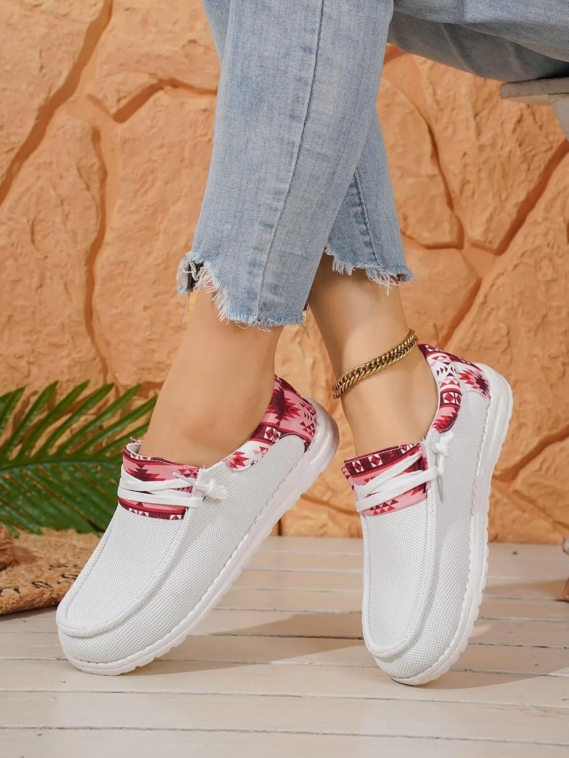 Women’s Slip-On Loafers, Geometric Pattern Casual Shoes, Lightweight Non-Slip Boat Deck Shoes with Comfortable Fit